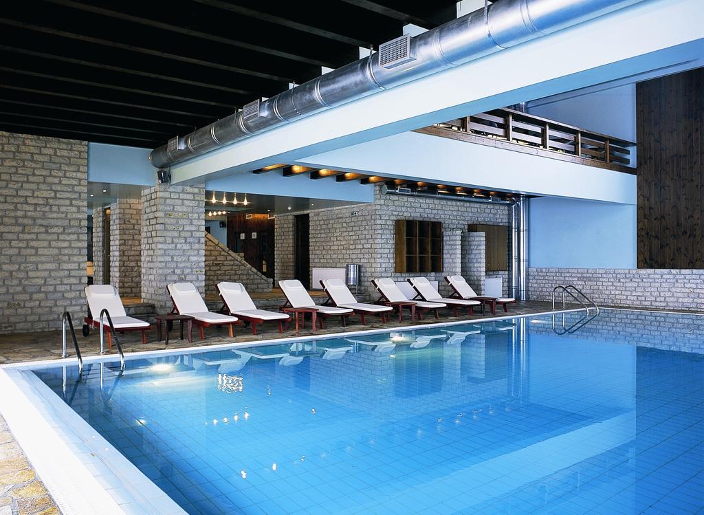 Avaris Hotel Karpenisi ภายนอก รูปภาพ