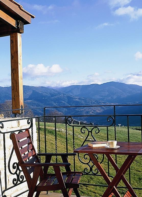 Avaris Hotel Karpenisi ภายนอก รูปภาพ