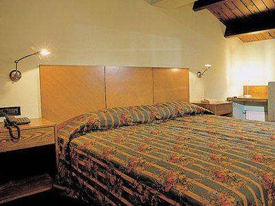 Avaris Hotel Karpenisi ภายนอก รูปภาพ